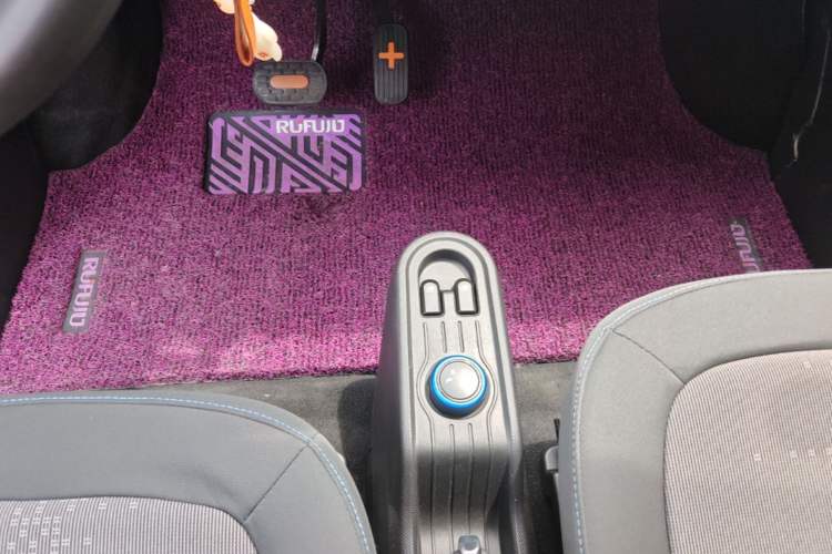 Used Wuling Hongguang MINIEV 2020 Enjoy Edition Lithium-Ion Battery Gear Lever