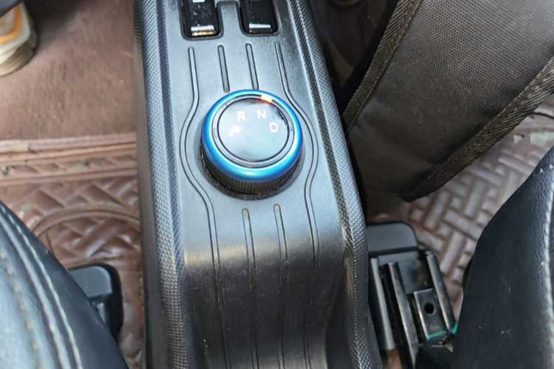 Used Wuling Hongguang MINIEV 2020 Freedom Version Lithium Iron Phosphate Gear Lever