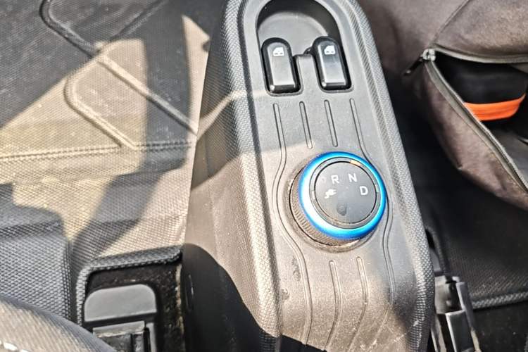 Used Wuling Hongguang MINIEV 2020 Freedom Version Lithium Iron Phosphate Gear Lever