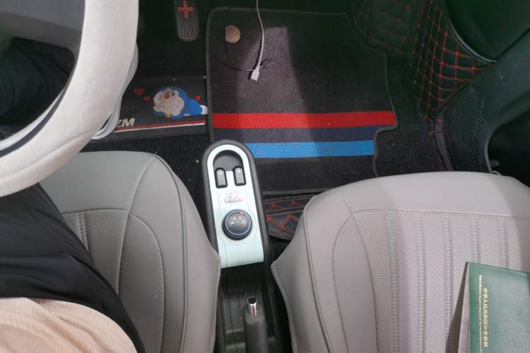 Used Wuling Hongguang MINIEV 2020 Freedom Version Lithium Iron Phosphate Gear Lever