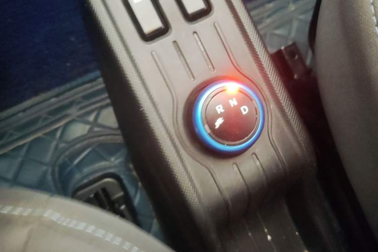 Used Wuling Hongguang MINIEV 2020 Freedom Version Lithium Iron Phosphate Gear Lever