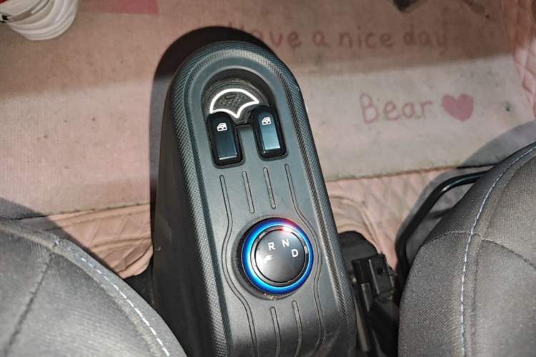 Used Wuling Hongguang MINIEV 2020 Freedom Version Lithium Iron Phosphate Gear Lever