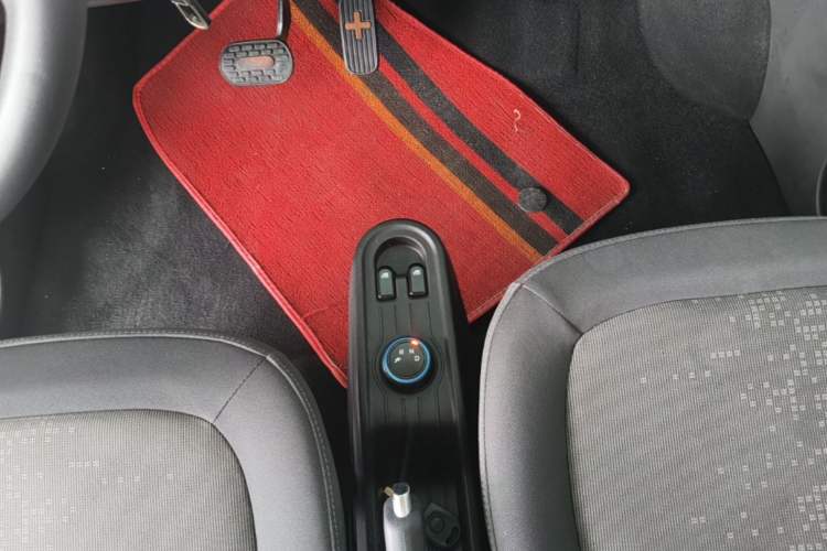 Used Wuling Hongguang MINIEV 2020 Enjoyment Model Lithium Iron Phosphate Gear Lever
