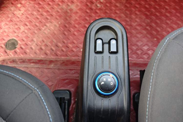 Used Wuling Hongguang MINIEV 2020 Freedom Version Lithium Iron Phosphate Gear Lever