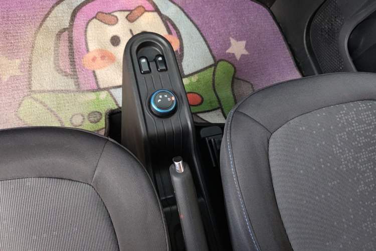 Used Wuling Hongguang MINIEV 2020 Enjoyment Model Lithium Iron Phosphate Gear Lever