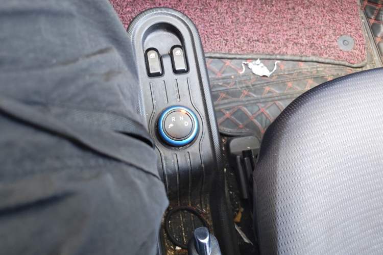 Used Wuling Hongguang MINIEV 2020 Enjoy Edition Lithium-Ion Battery Gear Lever