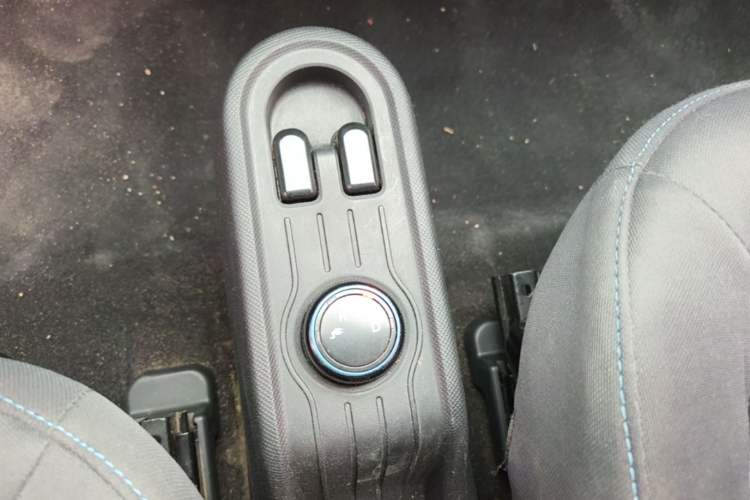 Used Wuling Hongguang MINIEV 2020 Freedom Version Lithium Iron Phosphate Gear Lever