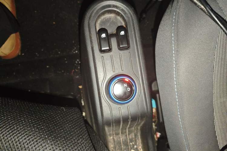 Used Wuling Hongguang MINIEV 2020 Zizai Version Lithium-NMC Gear Lever
