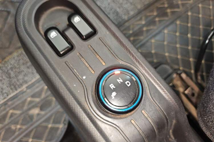 Used Wuling Hongguang MINIEV 2020 Freedom Version Lithium Iron Phosphate Gear Lever