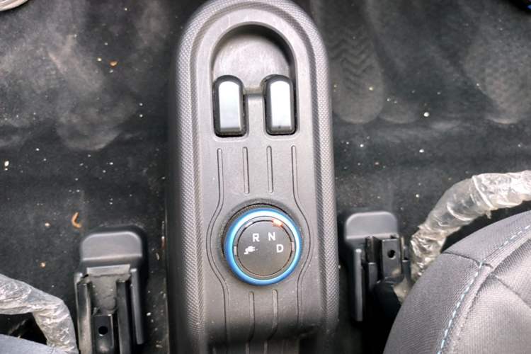 Used Wuling Hongguang MINIEV 2020 Freedom Version Lithium Iron Phosphate Gear Lever