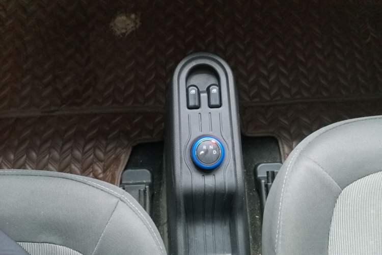 Used Wuling Hongguang MINIEV 2020 Freedom Version Lithium Iron Phosphate Gear Lever