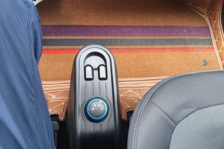 Used Wuling Hongguang MINIEV 2020 Enjoyment Model Lithium Iron Phosphate Gear Lever
