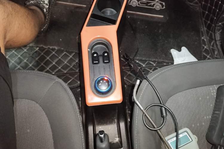 Used Wuling Hongguang MINIEV 2020 Freedom Version Lithium Iron Phosphate Gear Lever