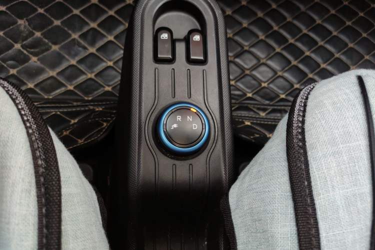 Used Wuling Hongguang MINIEV 2020 Enjoy Edition Lithium-Ion Battery Gear Lever