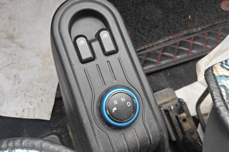 Used Wuling Hongguang MINIEV 2020 Zizai Version Lithium-NMC Gear Lever