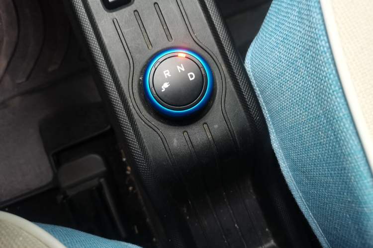 Used Wuling Hongguang MINIEV 2020 Freedom Version Lithium Iron Phosphate Gear Lever