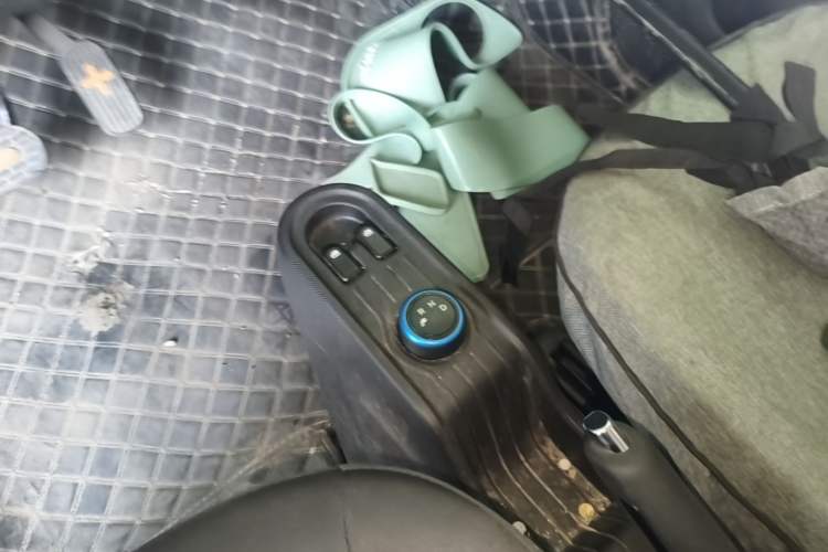 Used Wuling Hongguang MINIEV 2020 Freedom Version Lithium Iron Phosphate Gear Lever