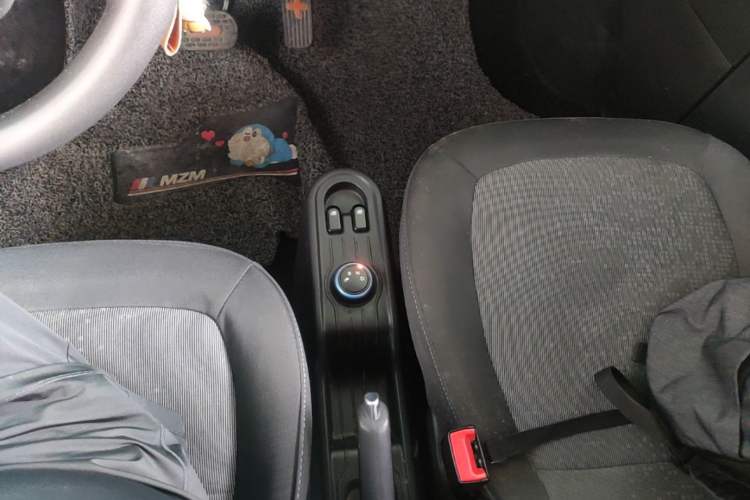 Used Wuling Hongguang MINIEV 2020 Zizai Version Lithium-NMC Gear Lever