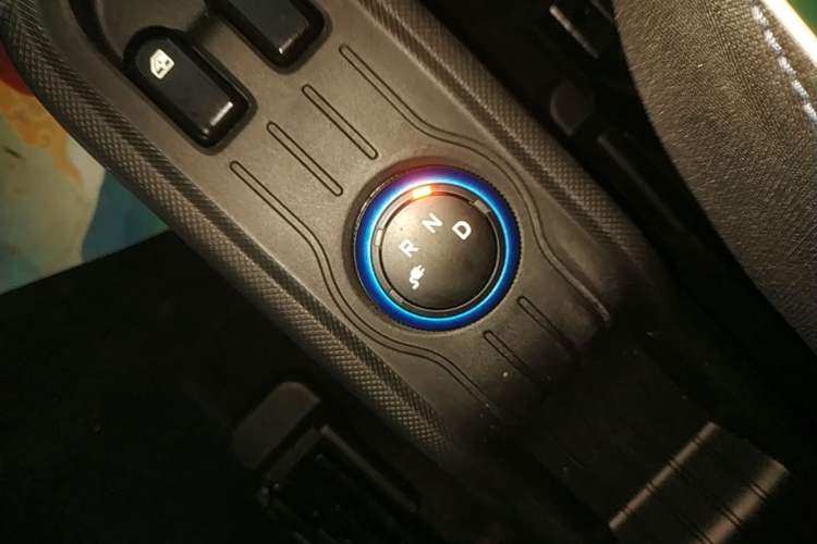 Used Wuling Hongguang MINIEV 2020 Enjoyment Model Lithium Iron Phosphate Gear Lever