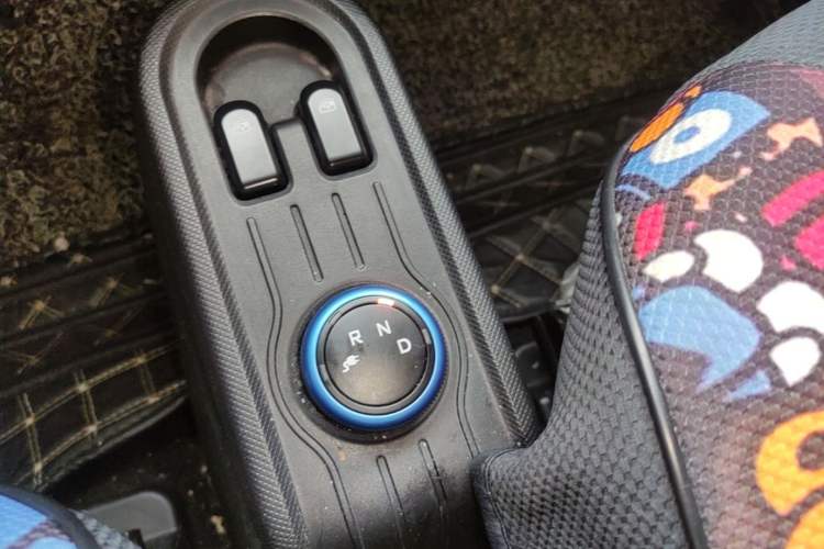 Used Wuling Hongguang MINIEV 2020 Freedom Version Lithium Iron Phosphate Gear Lever