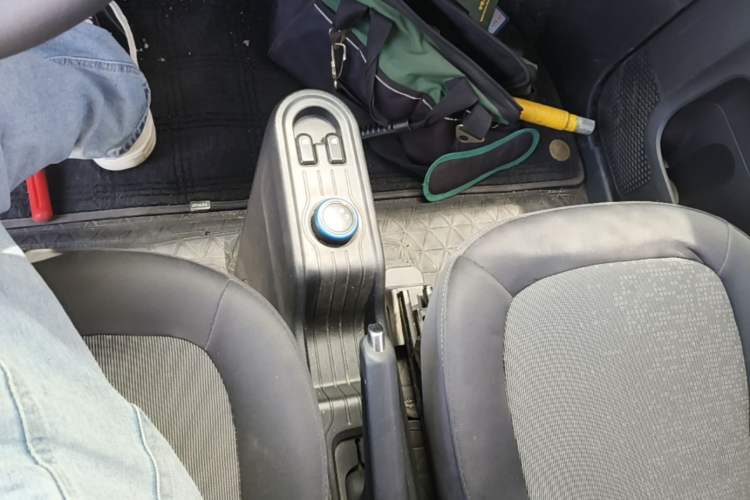 Used Wuling Hongguang MINIEV 2020 Zizai Version Lithium-NMC Gear Lever