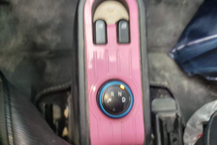 Used Wuling Hongguang MINIEV 2020 Zizai Version Lithium-NMC Gear Lever