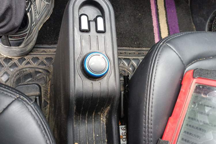Used Wuling Hongguang MINIEV 2020 Freedom Version Lithium Iron Phosphate Gear Lever