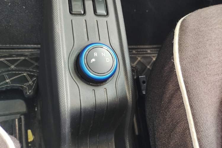 Used Wuling Hongguang MINIEV 2020 Freedom Version Lithium Iron Phosphate Gear Lever