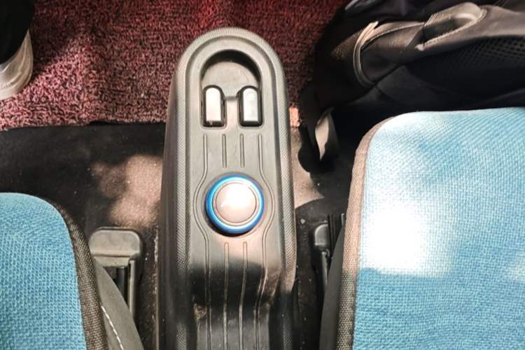 Used Wuling Hongguang MINIEV 2020 Enjoyment Model Lithium Iron Phosphate Gear Lever