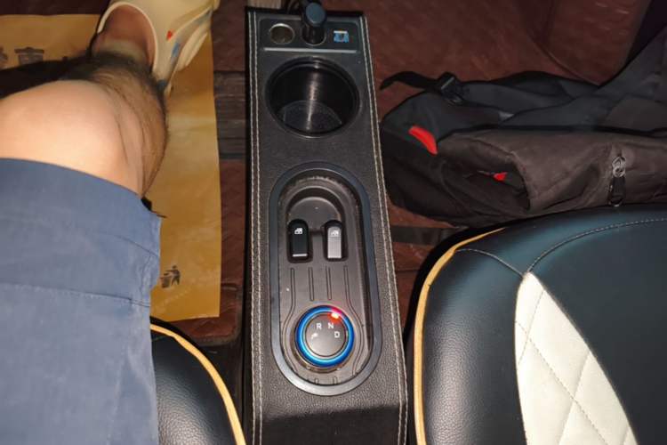 Used Wuling Hongguang MINIEV 2020 Enjoyment Model Lithium Iron Phosphate Gear Lever