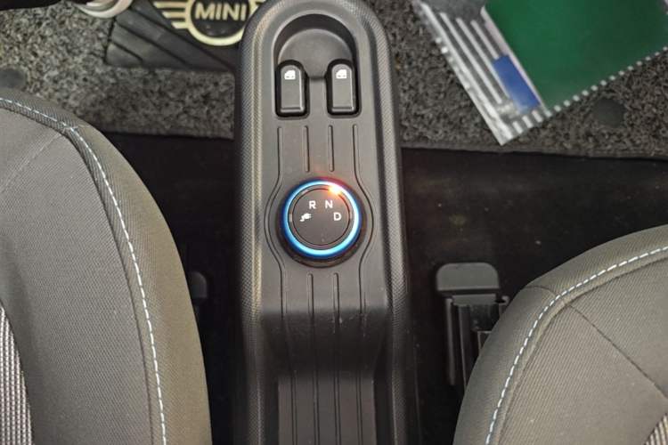 Used Wuling Hongguang MINIEV 2020 Enjoyment Model Lithium Iron Phosphate Gear Lever