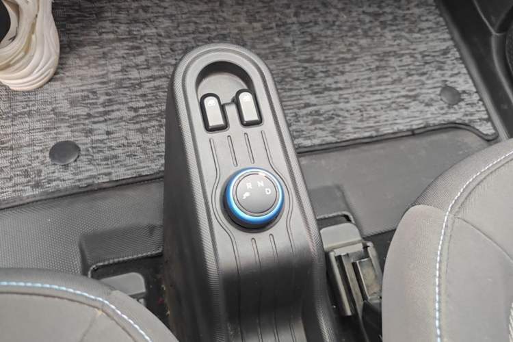 Used Wuling Hongguang MINIEV 2020 Freedom Version Lithium Iron Phosphate Gear Lever