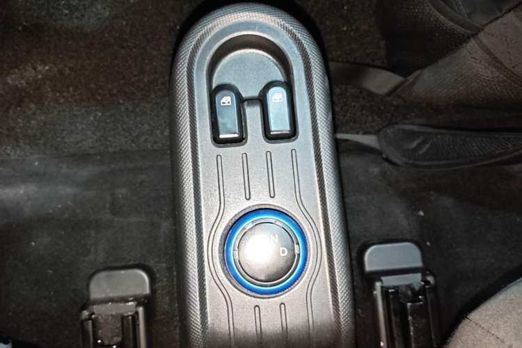 Used Wuling Hongguang MINIEV 2020 Zizai Version Lithium-NMC Gear Lever