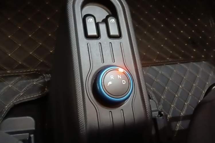 Used Wuling Hongguang MINIEV 2020 Enjoy Edition Lithium-Ion Battery Gear Lever