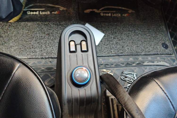 Used Wuling Hongguang MINIEV 2020 Freedom Version Lithium Iron Phosphate Gear Lever