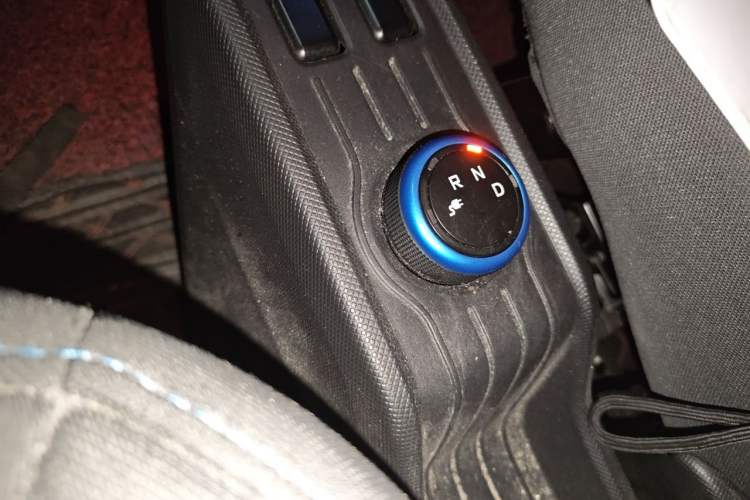Used Wuling Hongguang MINIEV 2020 Freedom Version Lithium Iron Phosphate Gear Lever
