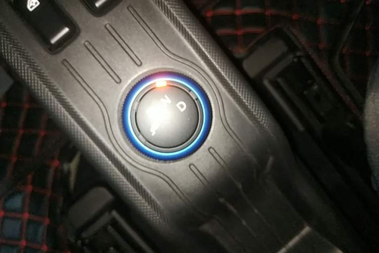 Used Wuling Hongguang MINIEV 2020 Zizai Version Lithium-NMC Gear Lever