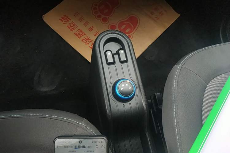 Used Wuling Hongguang MINIEV 2020 Lite Version Lithium Iron Phosphate Gear Lever