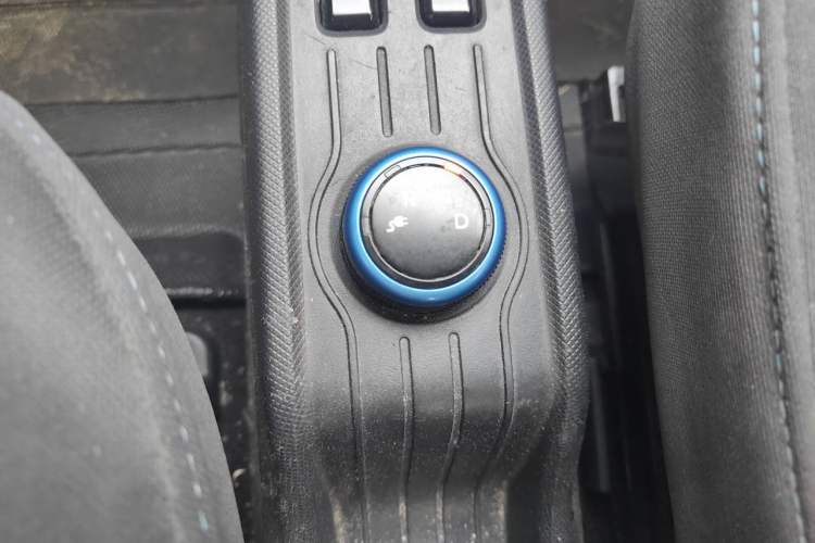 Used Wuling Hongguang MINIEV 2020 Enjoyment Model Lithium Iron Phosphate Gear Lever