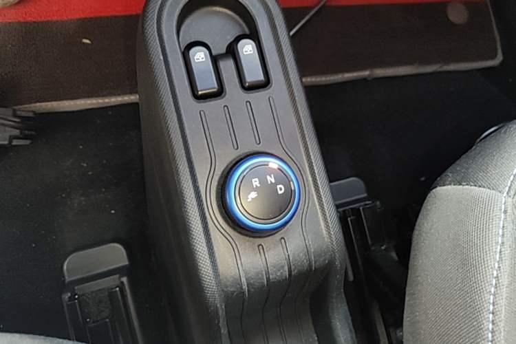 Used Wuling Hongguang MINIEV 2020 Freedom Version Lithium Iron Phosphate Gear Lever