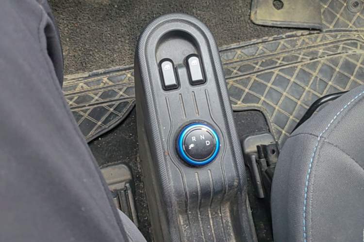 Used Wuling Hongguang MINIEV 2020 Freedom Version Lithium Iron Phosphate Gear Lever