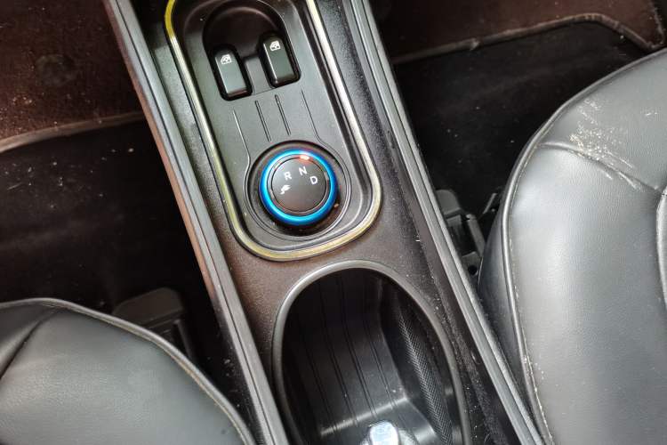 Used Wuling Hongguang MINIEV 2020 Freedom Version Lithium Iron Phosphate Gear Lever