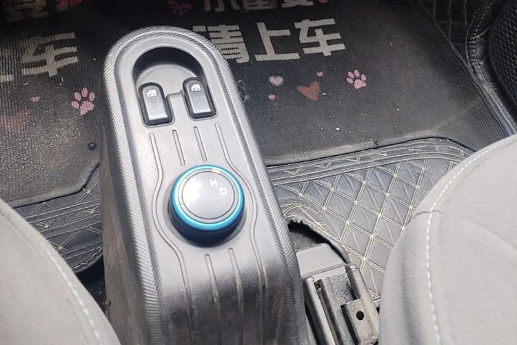 Used Wuling Hongguang MINIEV 2020 Zizai Version Lithium-NMC Gear Lever