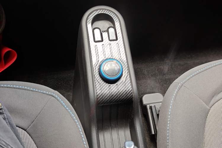 Used Wuling Hongguang MINIEV 2020 Freedom Version Lithium Iron Phosphate Gear Lever