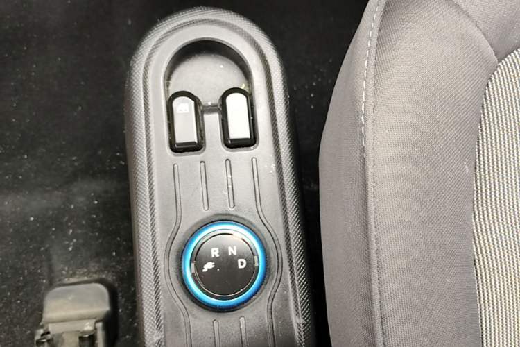 Used Wuling Hongguang MINIEV 2020 Enjoyment Model Lithium Iron Phosphate Gear Lever