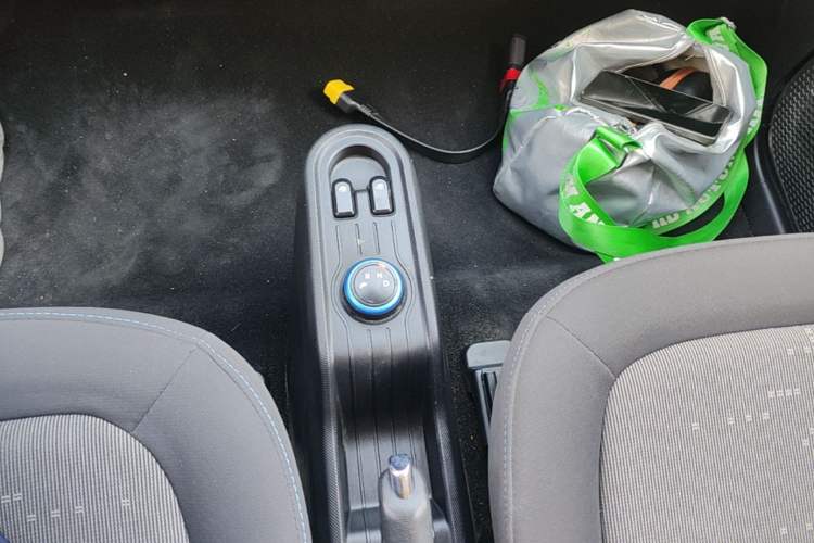 Used Wuling Hongguang MINIEV 2020 Zizai Version Lithium-NMC Gear Lever