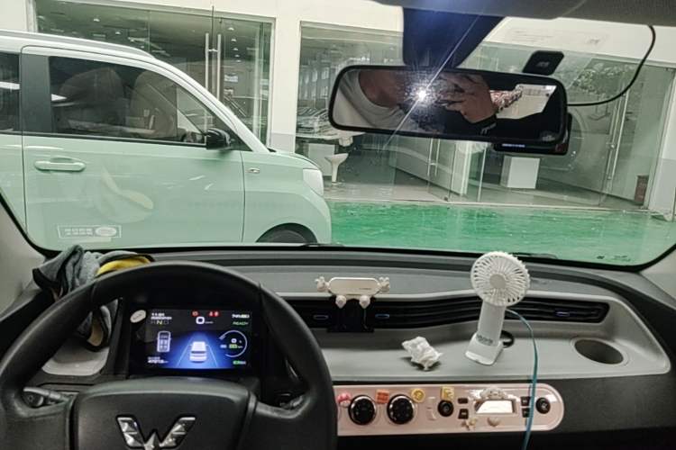 Used Wuling Hongguang MINIEV 2020 Freedom Version Lithium Iron Phosphate Headliner