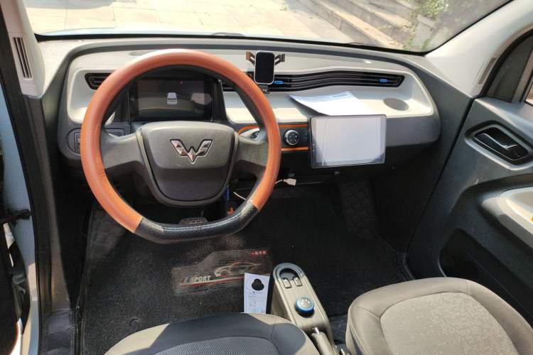 Used Wuling Hongguang MINIEV 2020 Freedom Version Lithium Iron Phosphate Headliner
