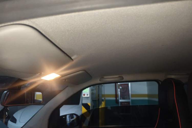 Used Wuling Hongguang MINIEV 2020 Enjoy Edition Lithium-Ion Battery Headliner