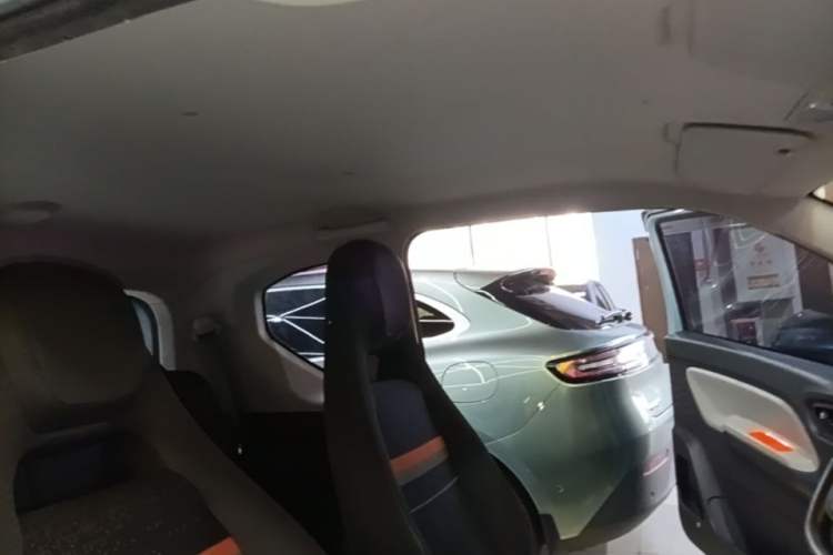 Used Wuling Hongguang MINIEV 2020 Zizai Version Lithium-NMC Headliner